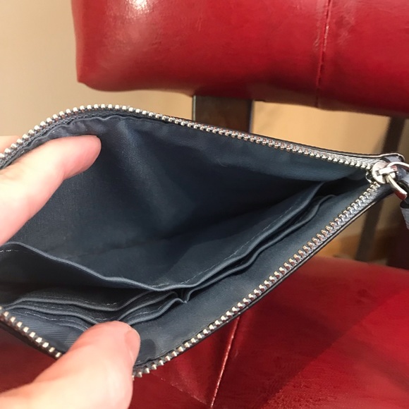 Small Coach wristlet - Picture 5 of 5